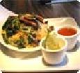 סלט הרסומה - אטריות צלופן, עוף ואצה, בויניגרט לימון וצ'ילי