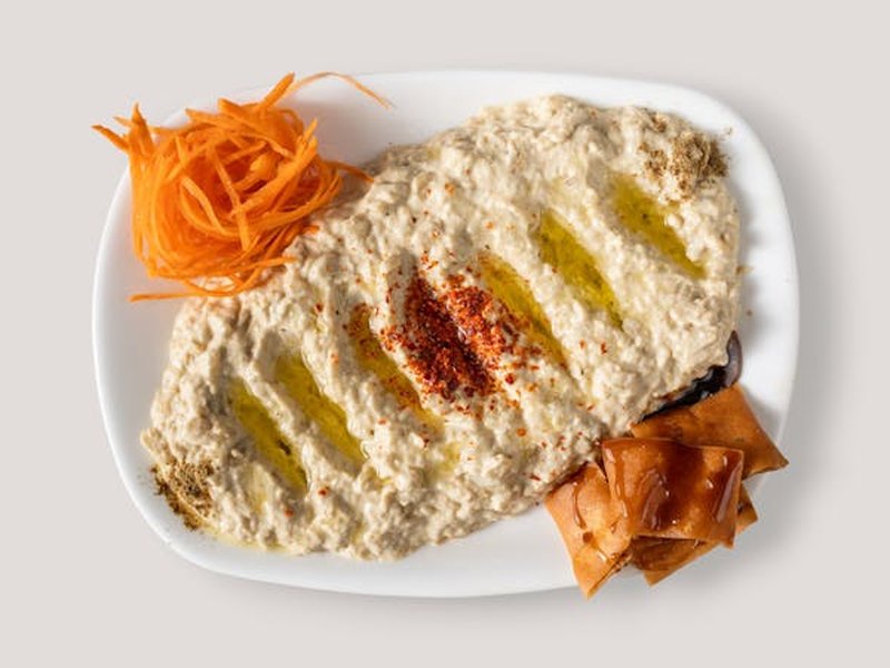 חצילים שרופים עם טחינה