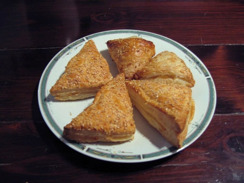 בורקס גבינה ביתי מבצק עלים