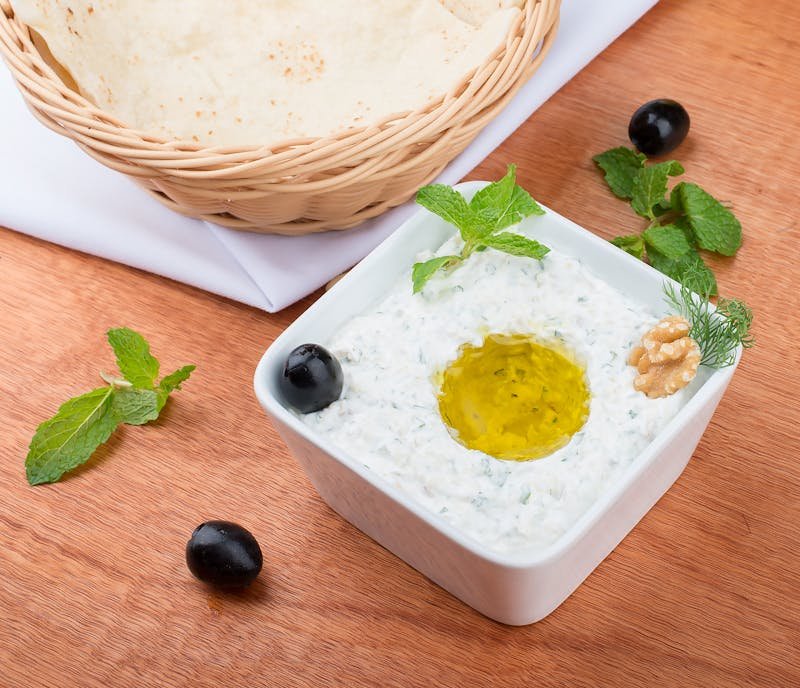 ציצקי - ממרח יוגורט יווני עם מלפפון