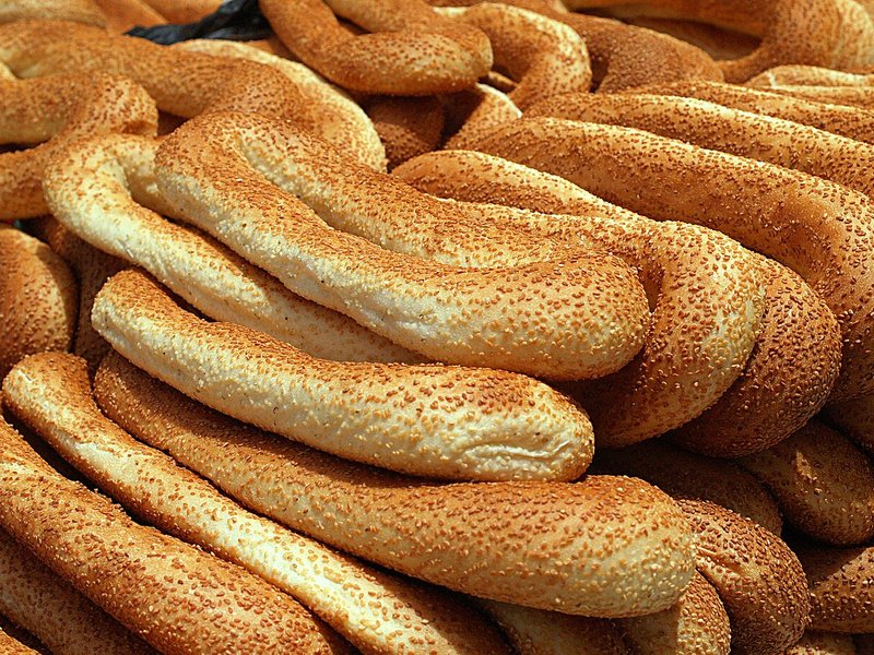 בייגלה ירושלמי מלוח עם שומשום