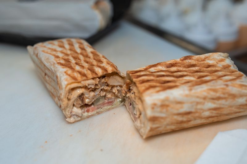 שוורמה עוף ביתית בתנור
