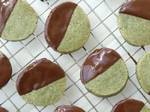עוגיות חמאצ׳ה ירוקות ונימוחות של אפרת ליכטנשטט