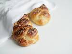 קרין גורן אופה לכם חלות מתוקות לשבת
