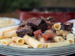 צלי בקר ברוטב יין אדום עם ירקות שורש בנינג'ה סמארט ליד