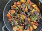 תבשיל בקר עם פירות יבשים